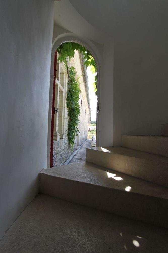 Bed and Breakfast Le Prieure De Buffon Экстерьер фото