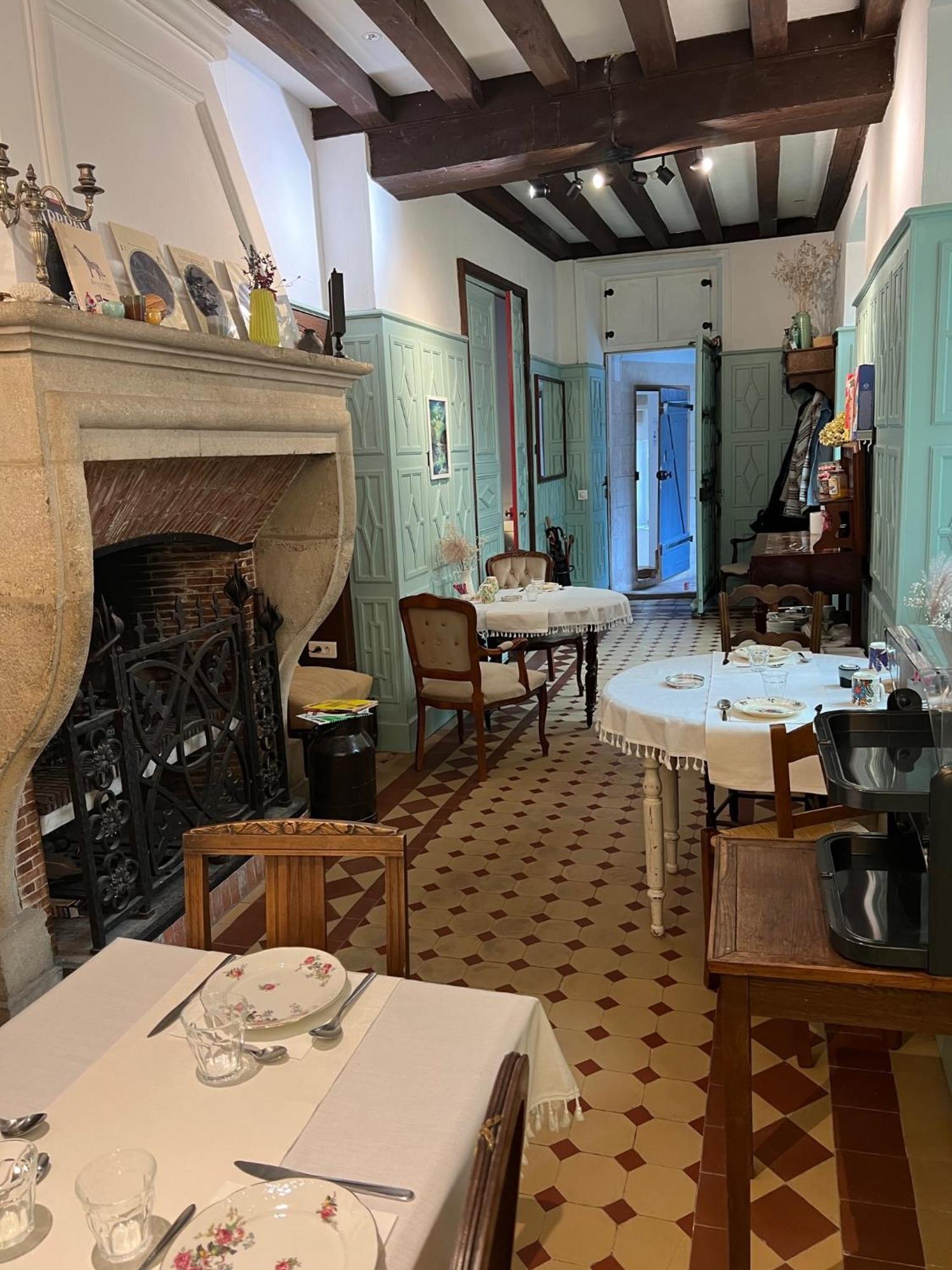 Bed and Breakfast Le Prieure De Buffon Экстерьер фото